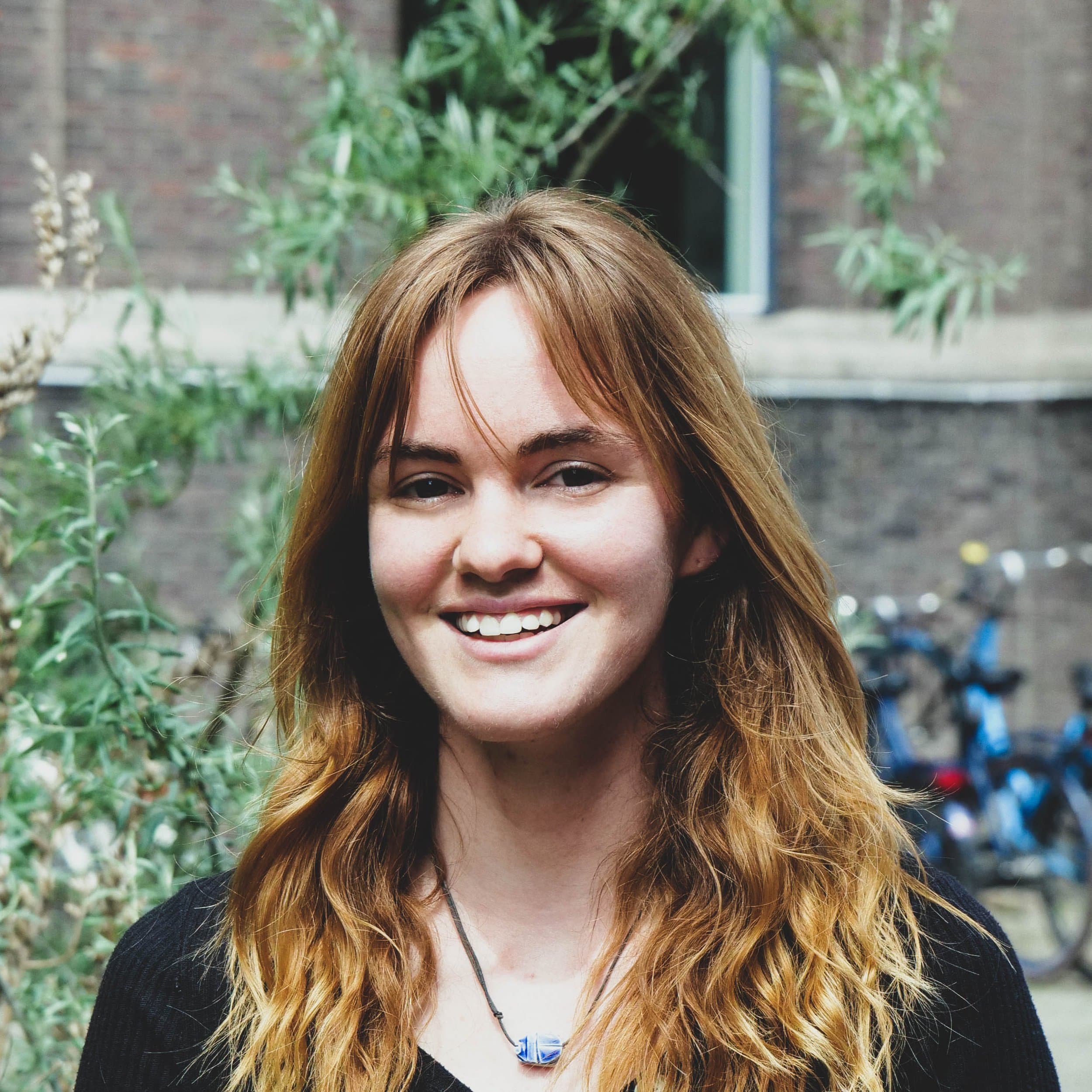 Sara Hester Brakelé